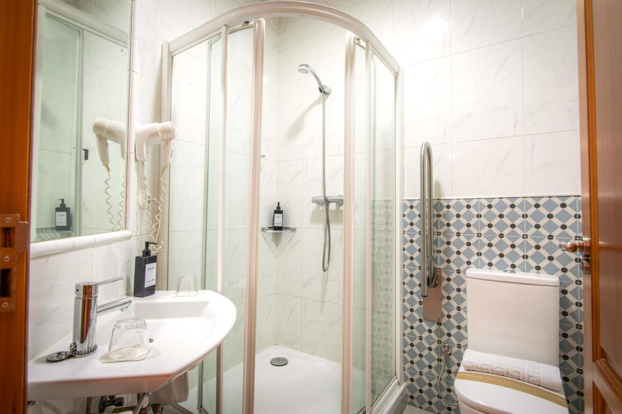 Apartamentos Vita Center Granada Dış mekan fotoğraf